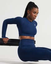 Power Crop Top de Manga Larga Azul Zafiro para Mujer diseño deportivo