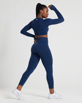 Power Crop Top de Manga Larga Azul Zafiro para Mujer look urbano