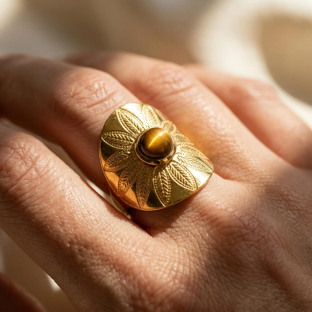Anillo Golden Sun Ojo de Tigre para Mujer diseño dorado