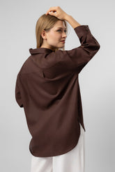 Camisa Oversize Marrón para Mujer vista posterior