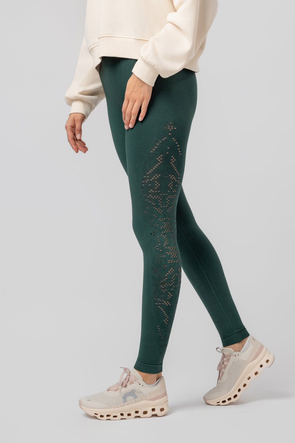 Leggings Verde Esmeralda con Detalle Perforado para Mujer modernos