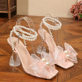 Sandalias de Tacón Grueso Transparentes con Perlas vista frontal