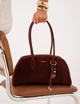 Bolso Bowling Burdeos Suede para Mujer diseño bowling